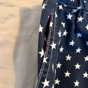 Star-Patterned Men’s Shorts
